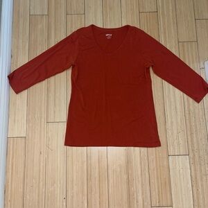 Orvis Women's Orange  V-Neck 3/4 Sleeve T-Shirt Size large